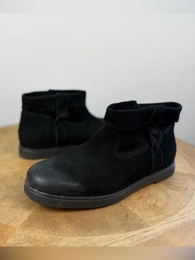 •UGG• Josefene Suede Ankle Bootie Side Zipper Black Cuff